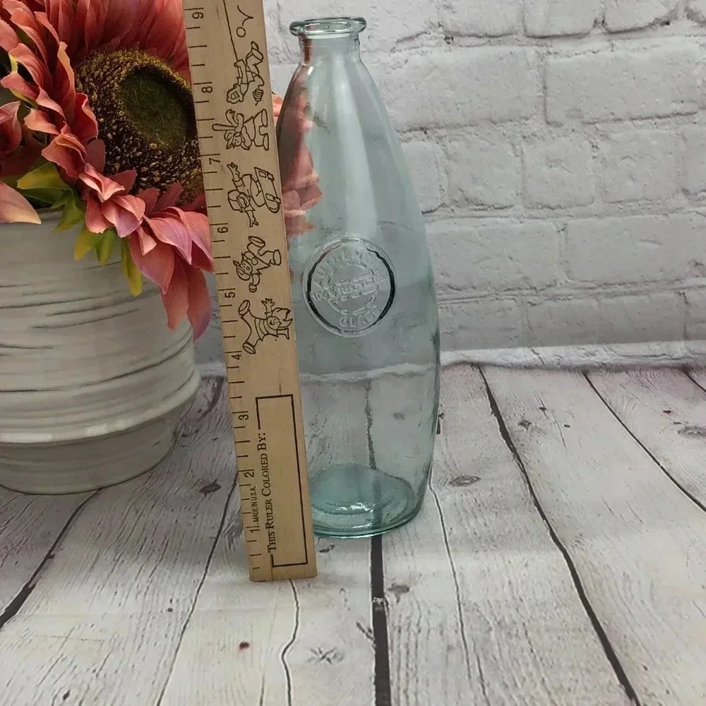 Glass bottle made in Spain
